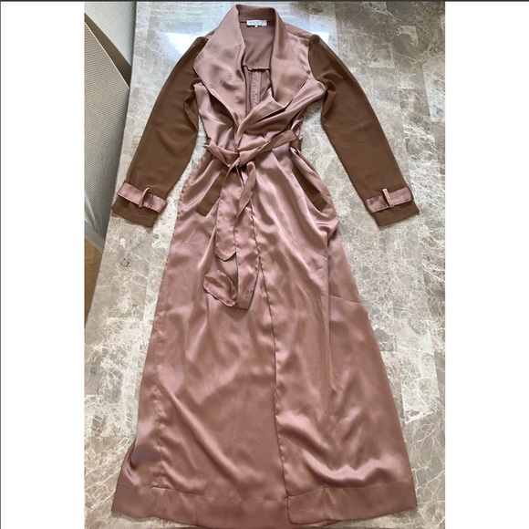 House of CB Jackets & Blazers - Authentic House of CB Rose-Gold Mesh Sleeve Duster